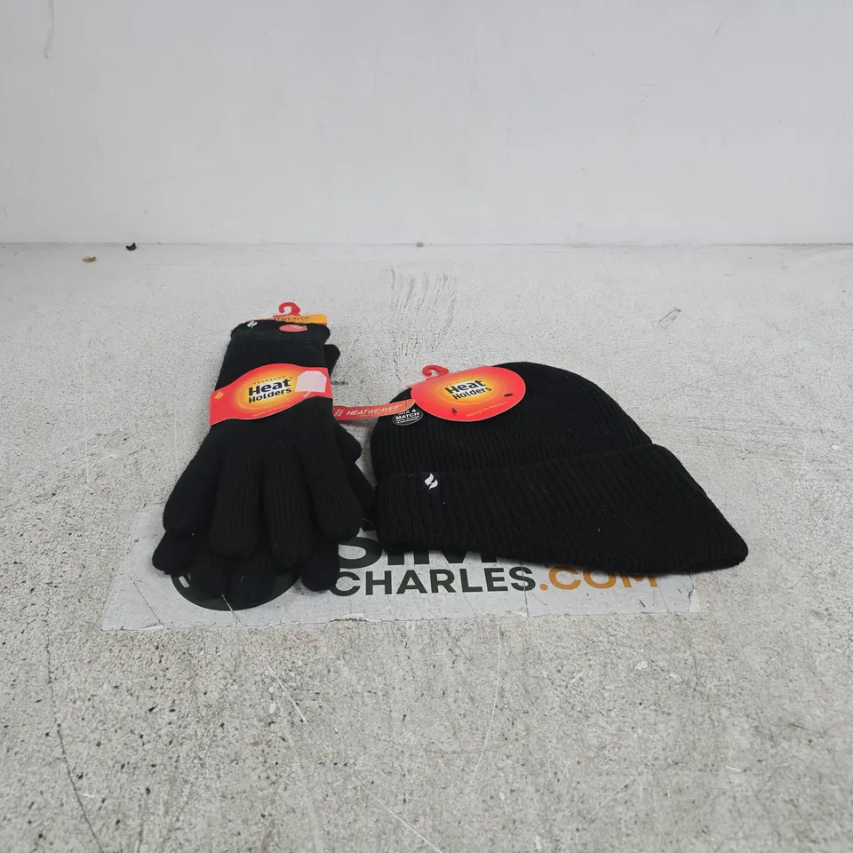 SET OF 2 HEATWEAVER ITEMS: MENS ONE SIZE HAT + MENS SMALL/MEDIUM GLOVES