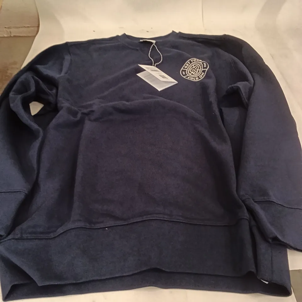 BOX TO CONTAIN BRASS MONKEY SWEATS - NAVY XXL APPROXIMATELY 5 