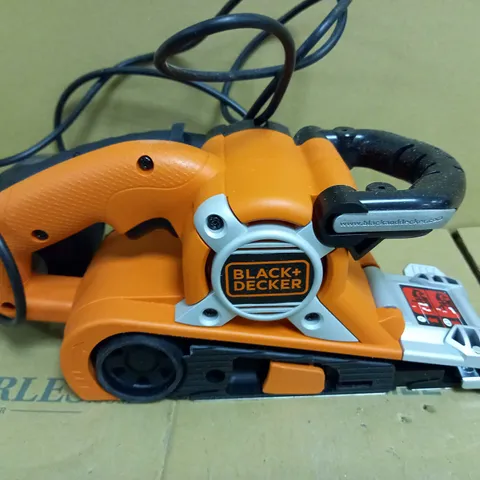 BLACK & DECKER BELT SANDER