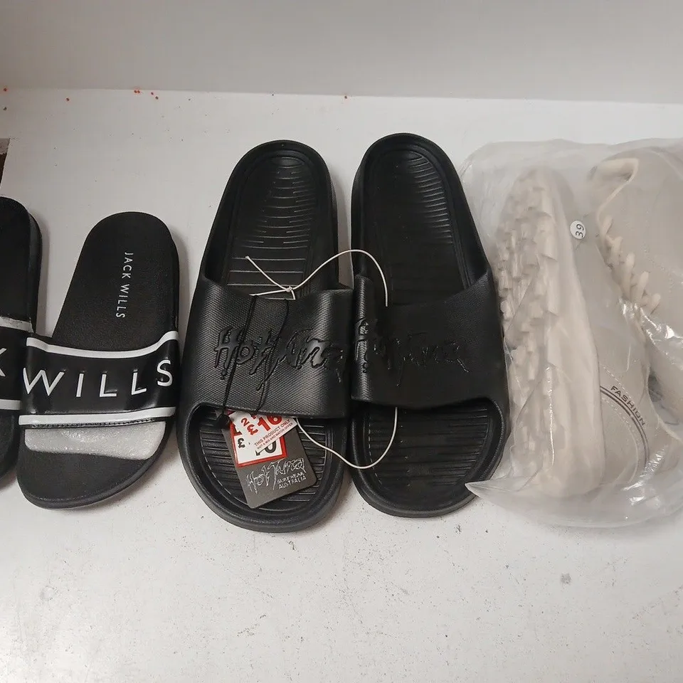 BOX OF APPROXIMATELY 15 ASSORTED PAIRS OF SHOES AND FOOTWEAR ITEMS IN VARIOUS COLOURS, STYLES, AND SIZES - COLLECTION ONLY