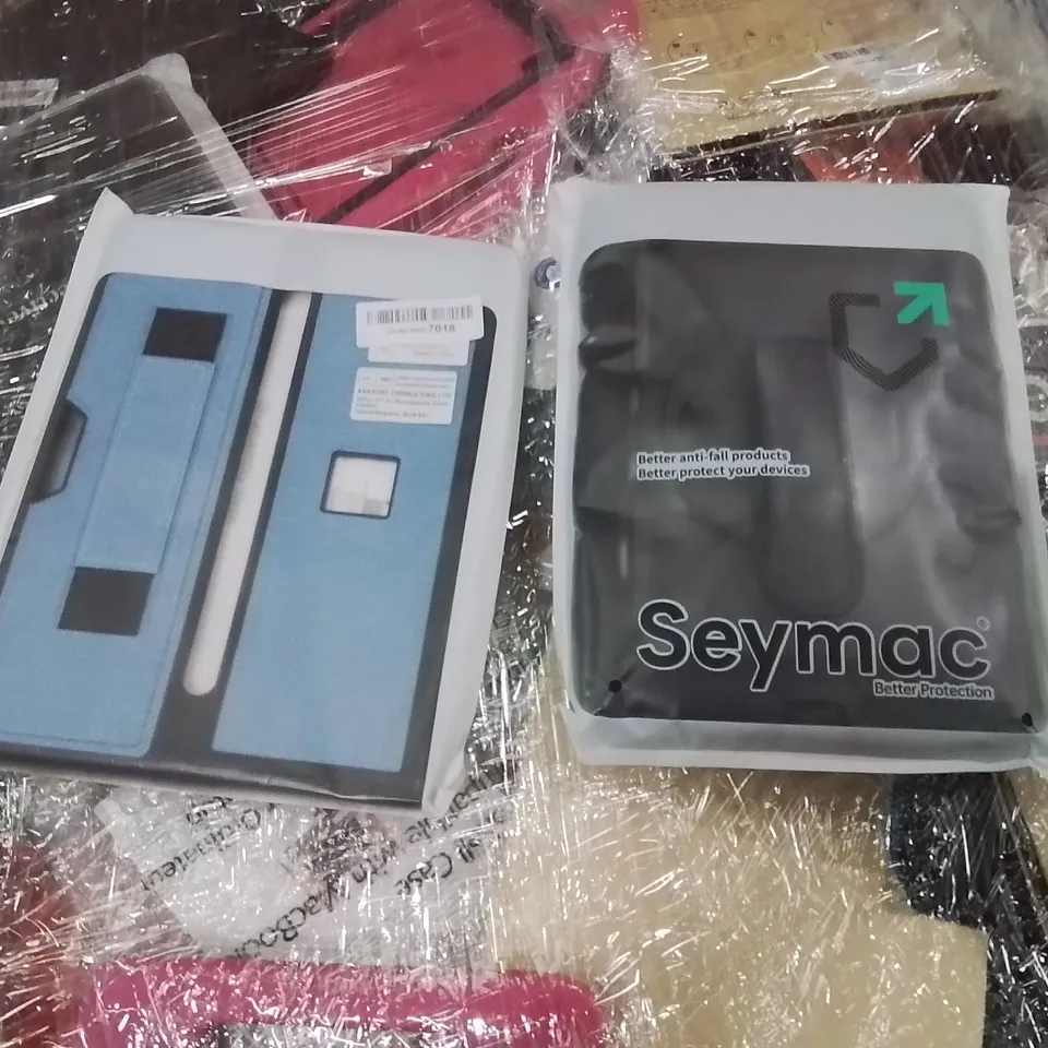 PALLET TO CONTAIN A LARGE QUANTITY OF TABLET CASES AND SCREEN PROTECTORS