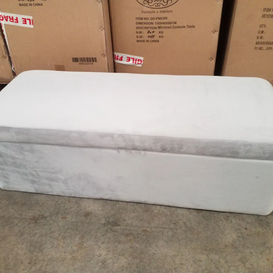 BRAND NEW BOXED HOMESDIRECT365 LIGHT GREY STORAGE OTTOMAN 