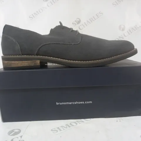 BOXED PAIR OF BRUNO MARC LACE UP SUEDE SHOES IN GREY SIZE 13