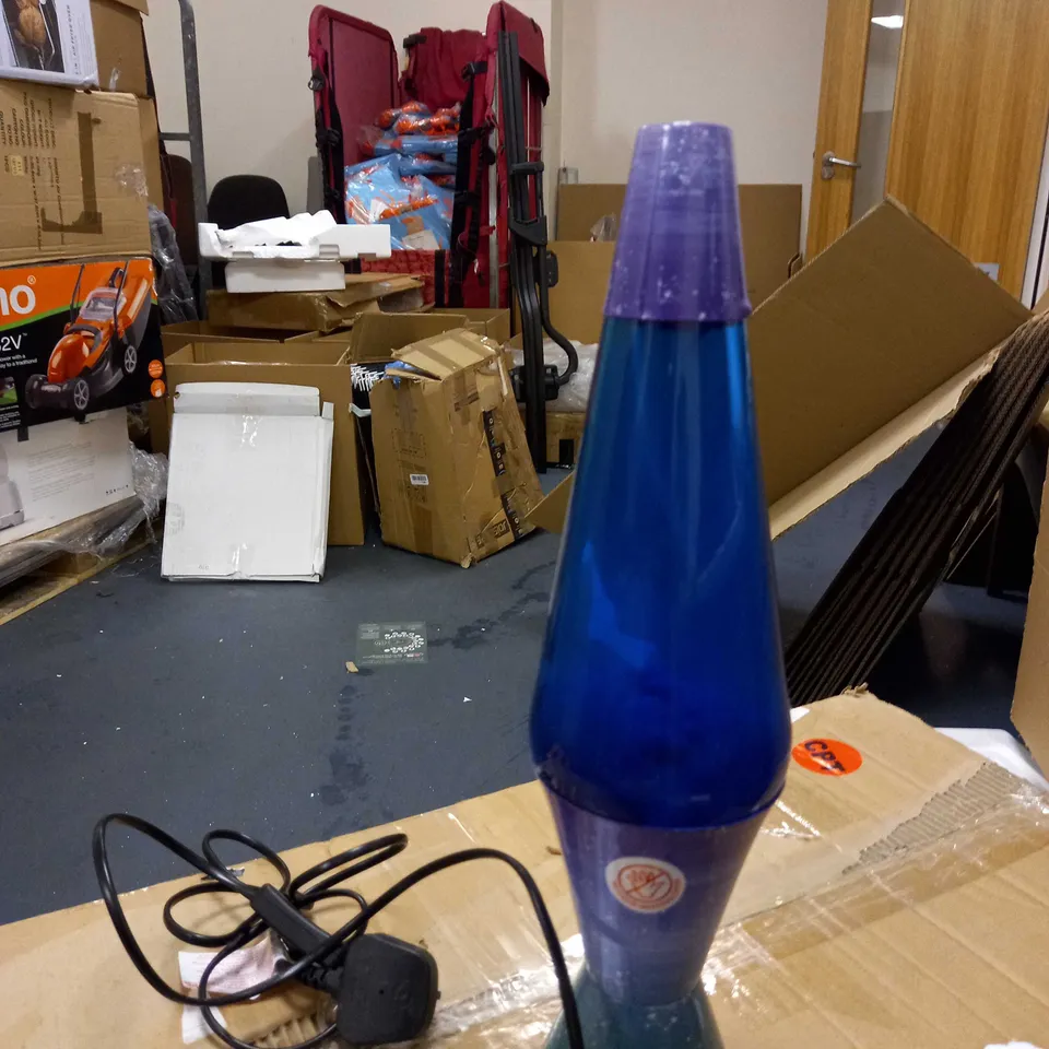 SCHYLLING CLASSIC LAVA LAMP 17INCH 43.18 CM