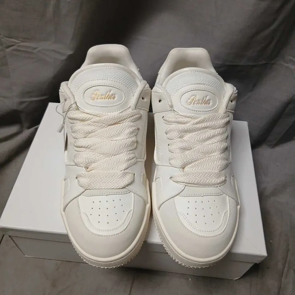 CONZURI MEN'S WHITE LEATHER SNEAKERS, UK 7 (US 8, EU 41)