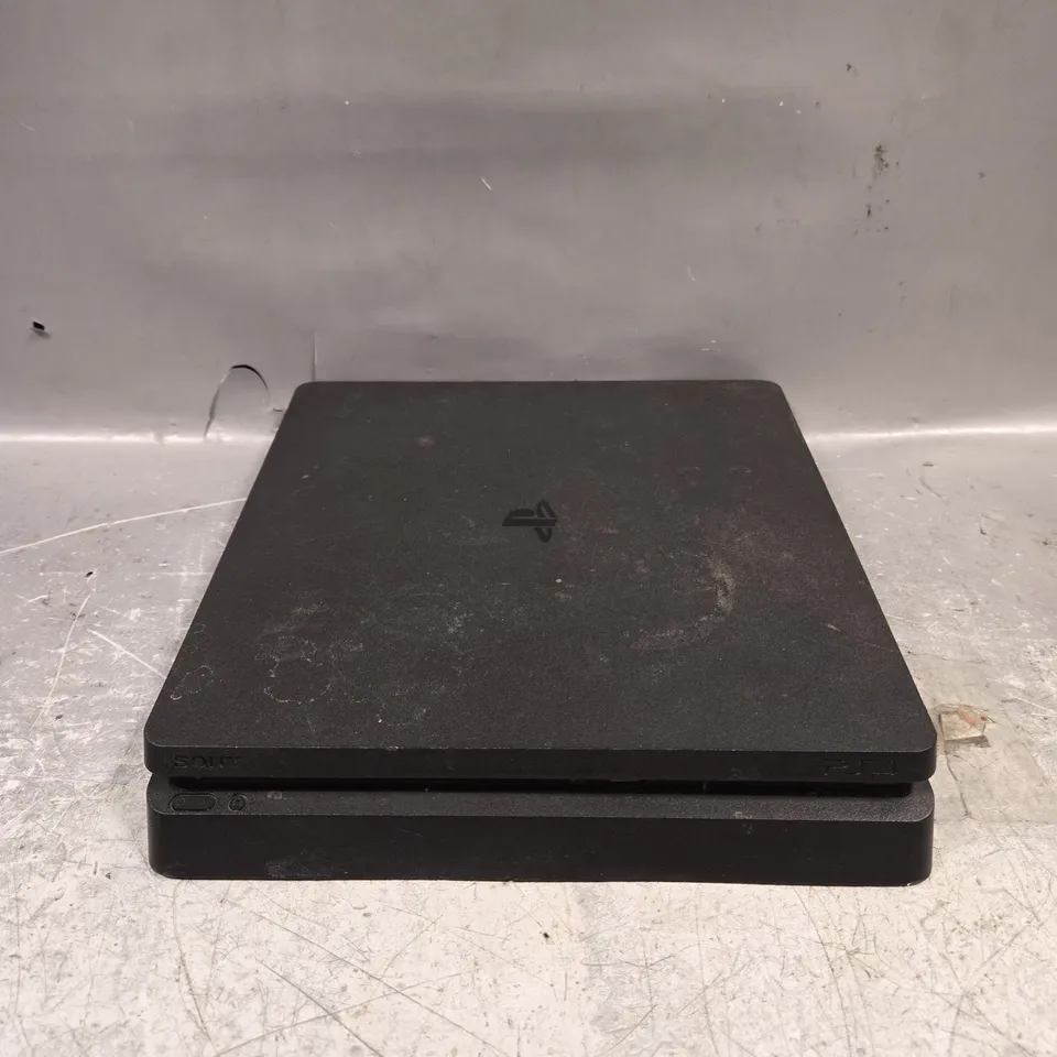 SONY PLAYSTATION 4 CONSOLE 