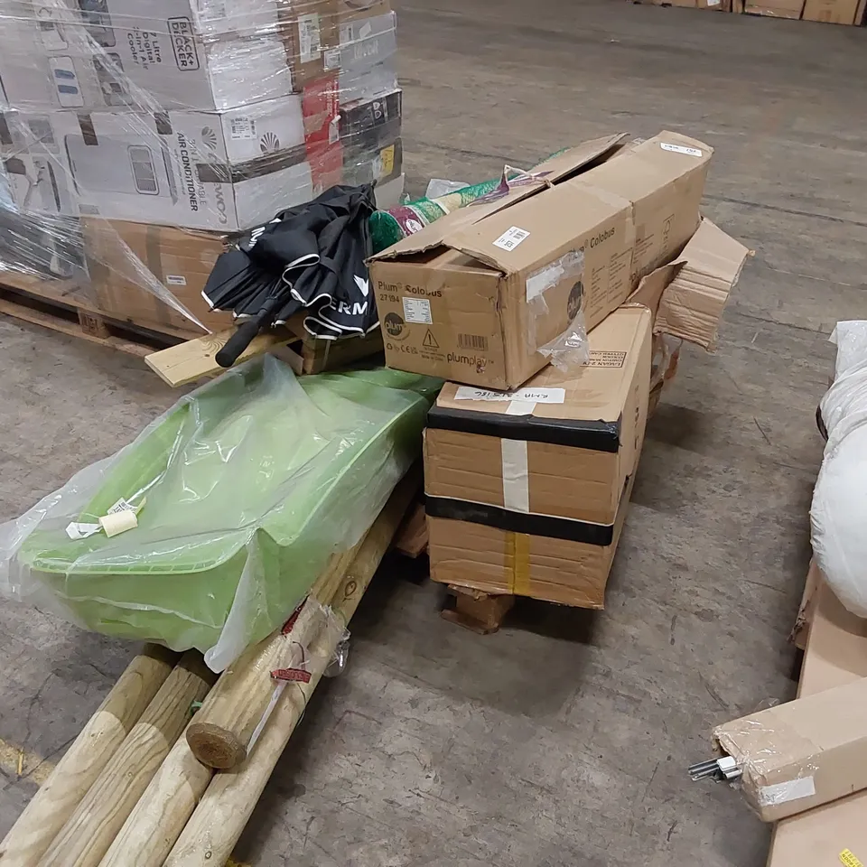PALLET CONTAINING VARIOUS LOOKOUT TOWER SWING AND SLIDE PARTS