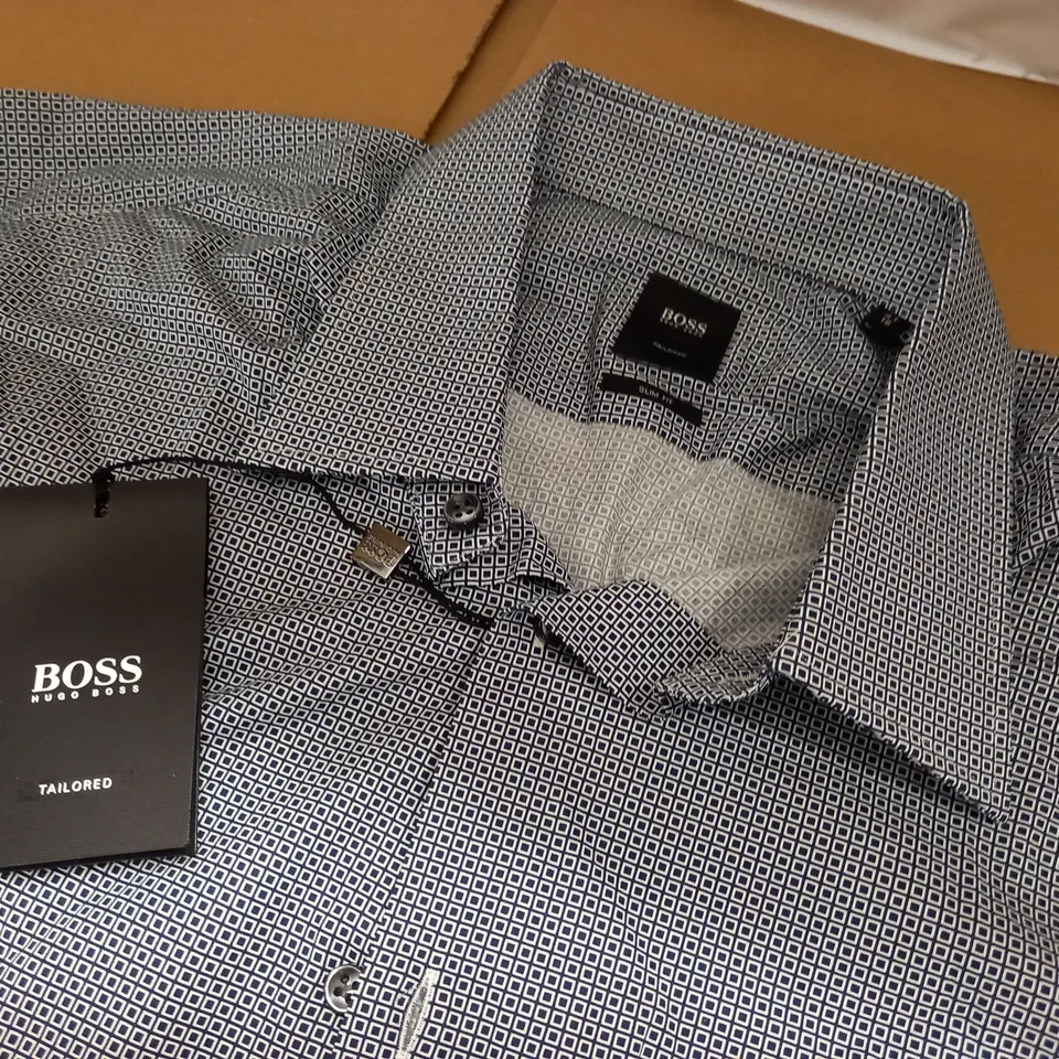 HUGO BOSS LONG SLEEVE SLIM FIT SHIRT - 41 16