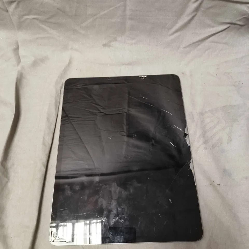 APPLE IPAD TABLET - A2229