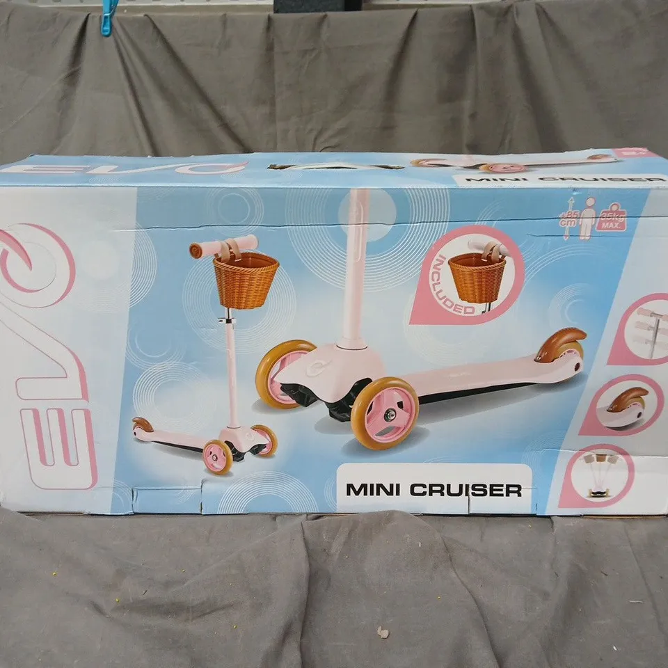 BOXED EVO MINI CRUSHER SCOOTER IN PINK