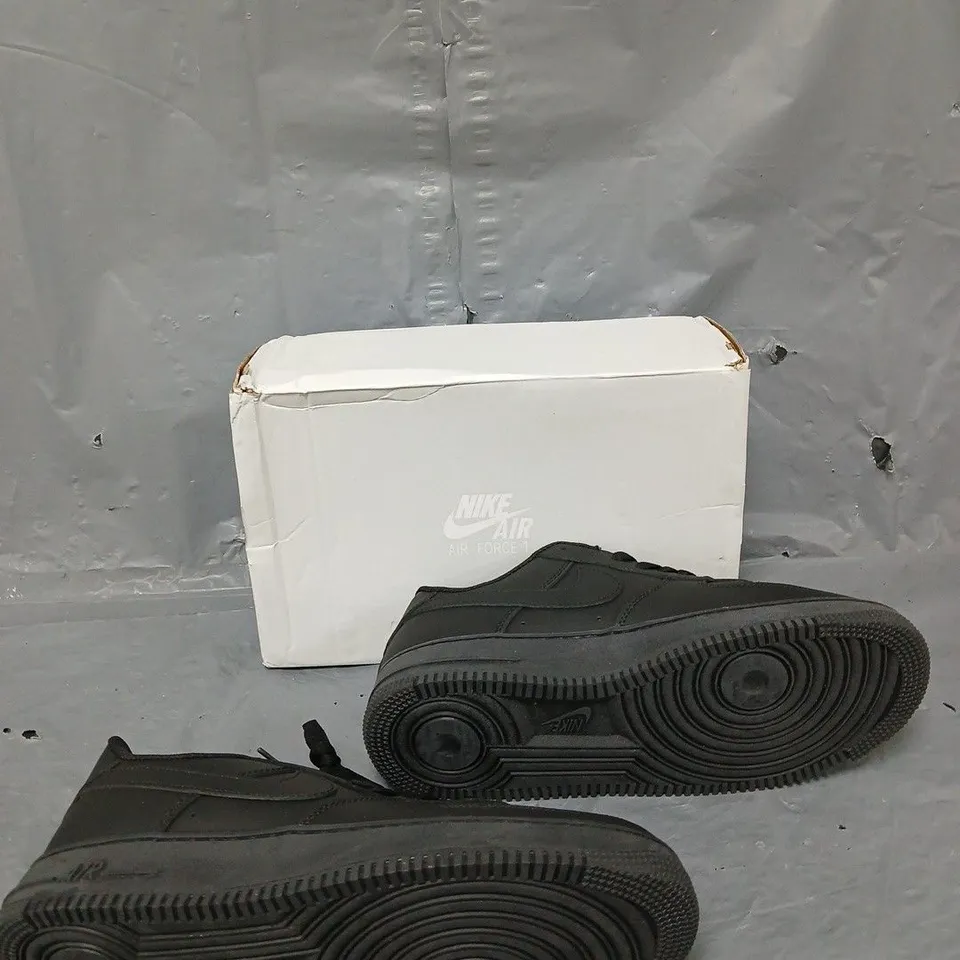 BOXED PAIR OF NIKE AIR FORCE ONES ALL BLACK UK 10