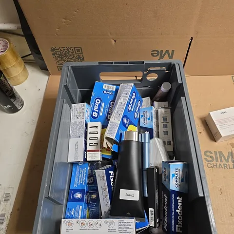 TOTE OF APPROXIMATELY 20 ASSORTED COSMETICS TO INCLUDE: PDRN COLLAGEN EYE PATCHES 