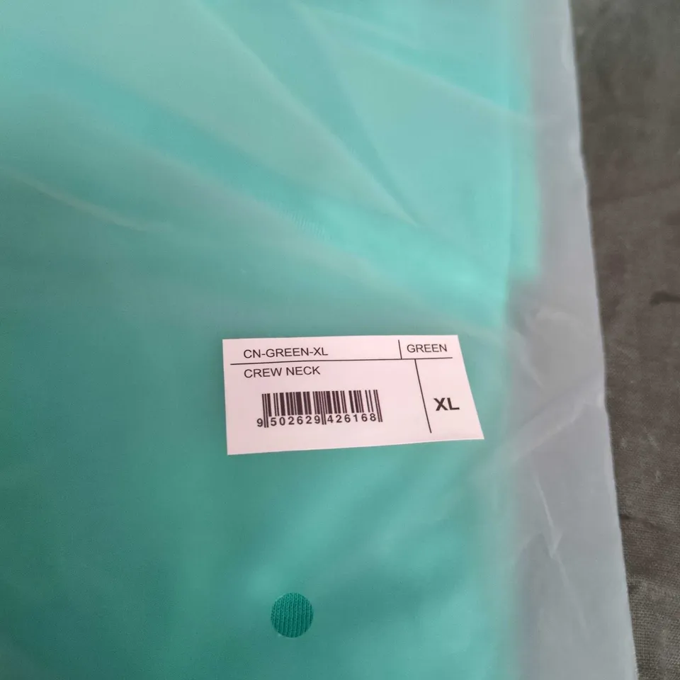 BUILT DIFFERENT CREW NECK T-SHIRT – GREEN, XL