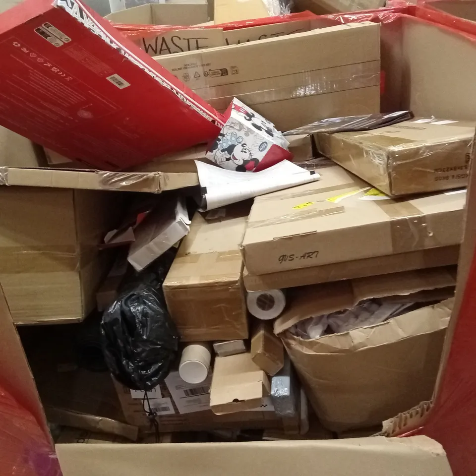 PALLET OF ASSORTED HOUSEHOLD GOODS AND PRODUCTS TO INCLUDE; TELESCOPIC LADDERS, UNDER SINK WATER FILTRATION SYSTEM ETC