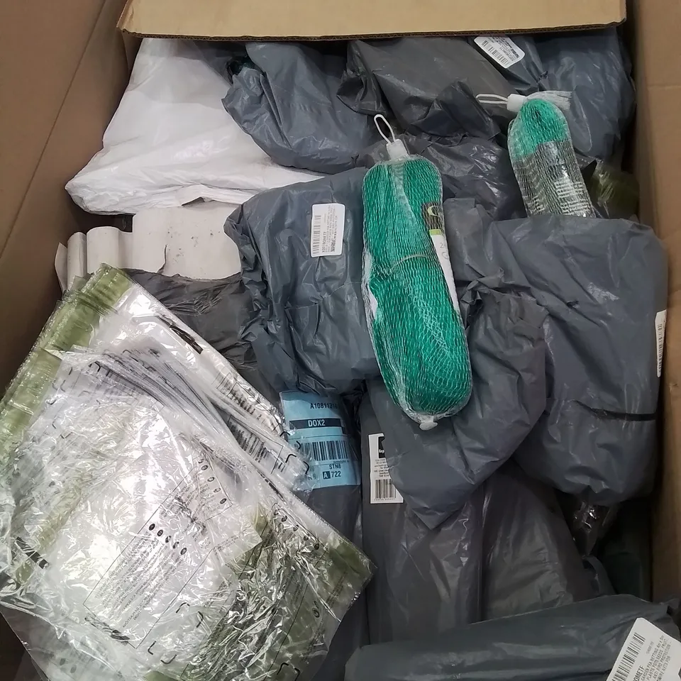 LARGE BOX CONTAINING VARIOUS MIXED HOUSEHOLD ITEMS TO INCLUDE. GARDEN NETTING, PLASTIC BAGS, WRAPPING PAPER