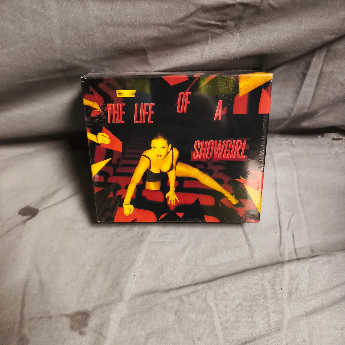 THE LIFE OF A SHOWGIRL – CD - TAYLOR SWIFT