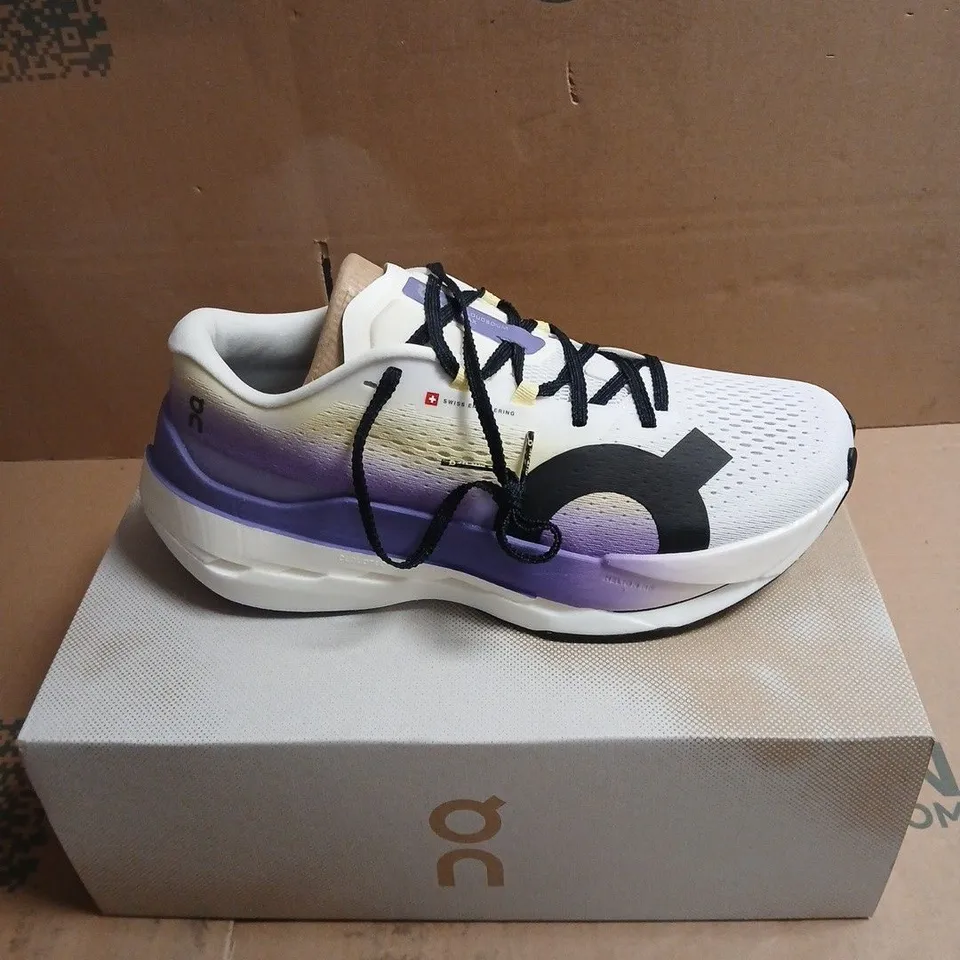 ON RUNNING SNEAKERS – WHITE WITH LAVENDER ACCENTS BOXED UK 9.5