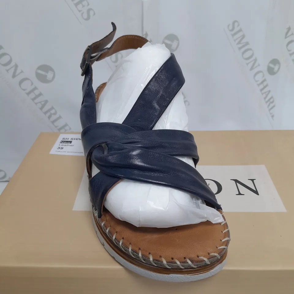 SHIVER NAVY LEATHER STRAP SANDAL SIZE 6- BOXED