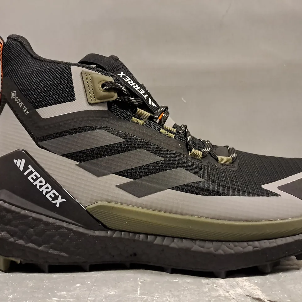 BOXED PAIR OF ADIDAS TERREX FREE HIKER 2 SHOES IN BLACK/GREY/DARK OLIVE UK SIZE 9