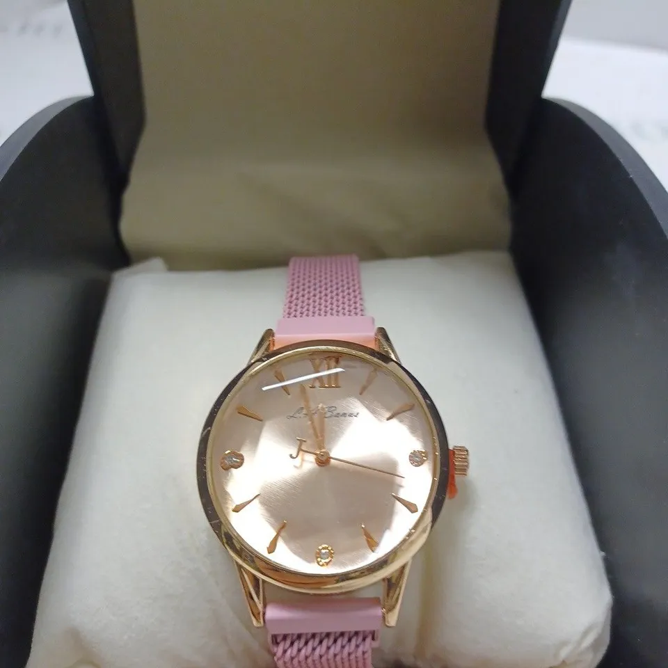 WOMENS L.A BANUS WATCH – CHAIN LINK METAL STRAP – MAGNETIC CLASP