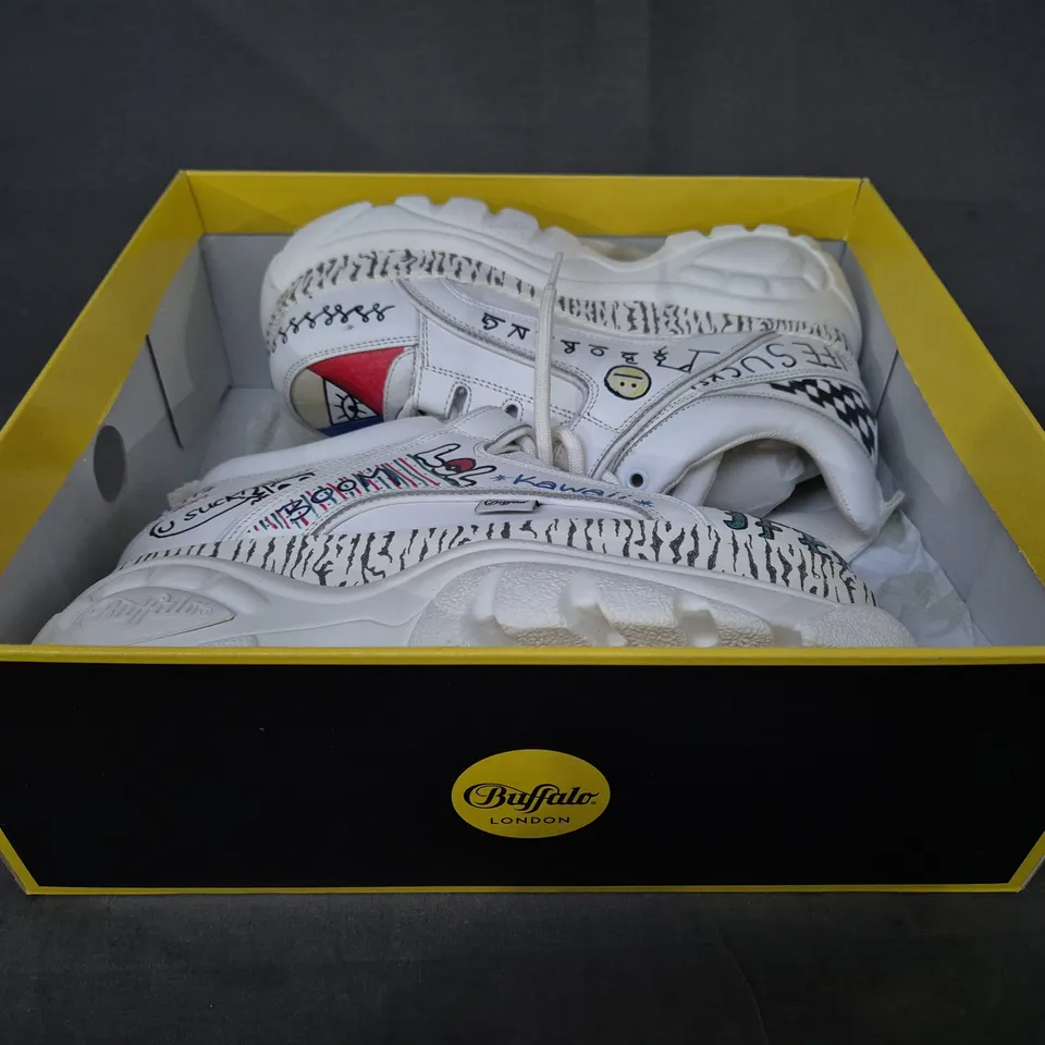 BRAND NEW BOXED PAIR OF BUFFALO LONDON CHUNKY PLATFORM TRAINERS IN WHITE UK SIZE 5.5