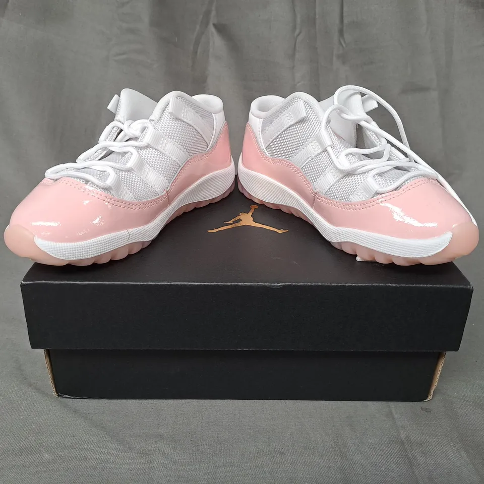 BOXED PAIR OF NIKE JORDAN 11 RETRO LOW KIDS SHOES IN WHITE/PINK UK SIZE 9.5