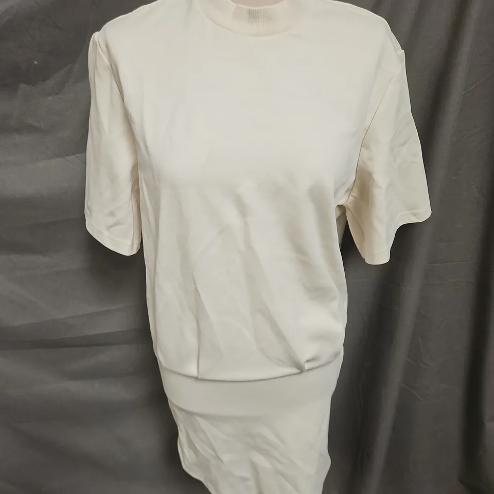 NOUGHTS & KISSES BOXY TSHIRT DRESS IN ECRU SIZE 2