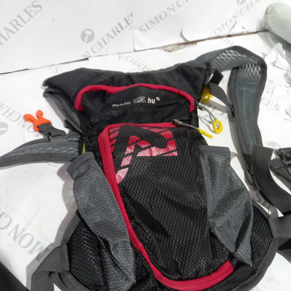 MOCHILA TREKKING CAMELLBACK TANLU HU