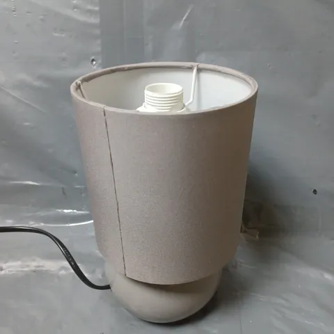 BOXED CERAMIC TABLE LAMP