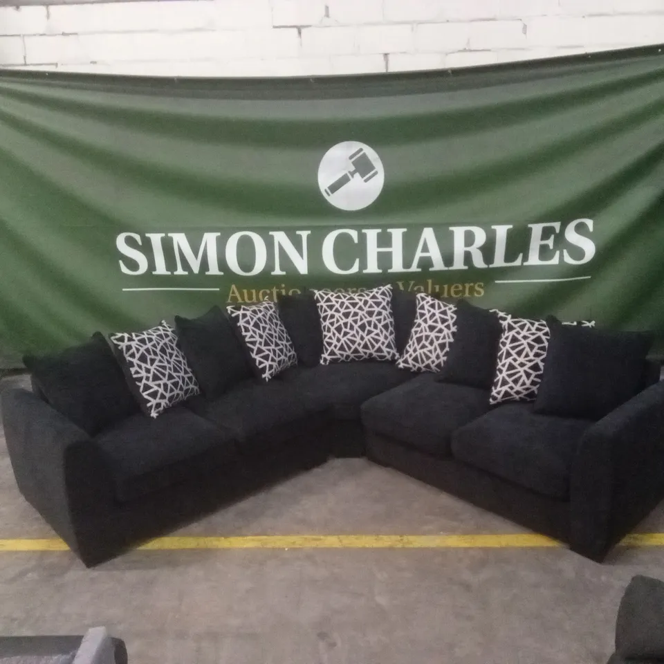 PAYTON FABRIC CORNER GROUP SOFA RRP £1499