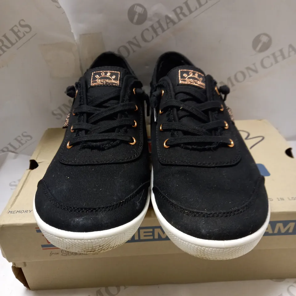 SKETCHER BOBS CUTE TRAINER BLACK SIZE 8