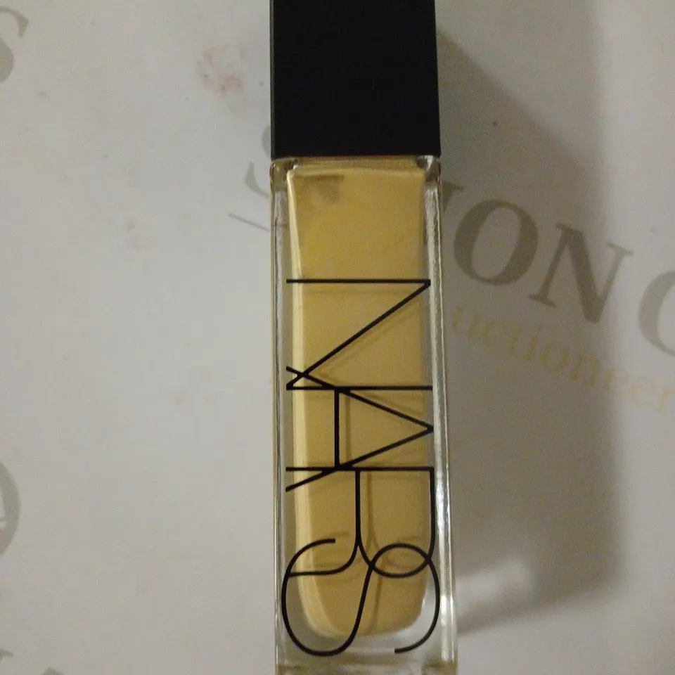 NARS COSMETICS NATURAL RADIANT LONGWEAR FOUNDATION, LIGHT-4 DEAUVILLE 6605