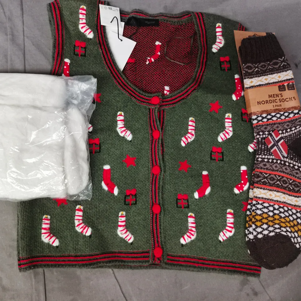 APPROXIMATELY 20 ASSORTED CLOTHING AND FASHION PRODUCTS IN VARIOUS STYLES AND SIZES - COLLECTION ONLY