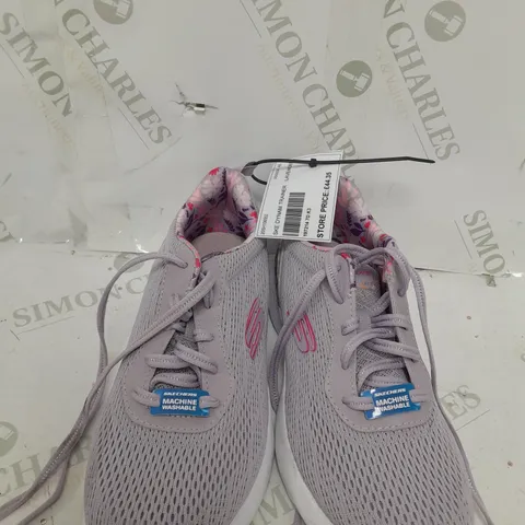 BOXED PAIR OF PINK SKETCH-AIR TRAINERS SIZE 3.5 