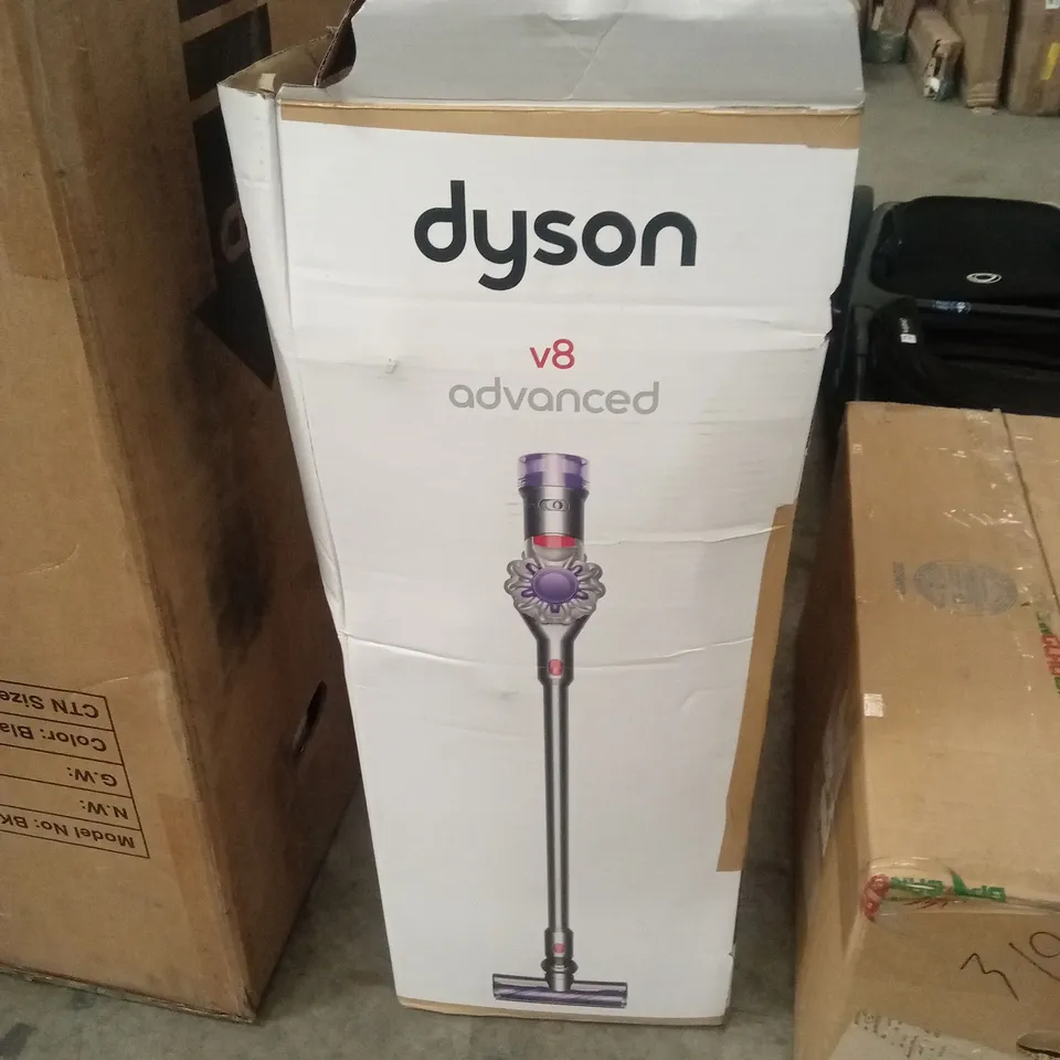 BOXED DYSON V8™ ADVANCED CORDLESS VACUUM CLEANER