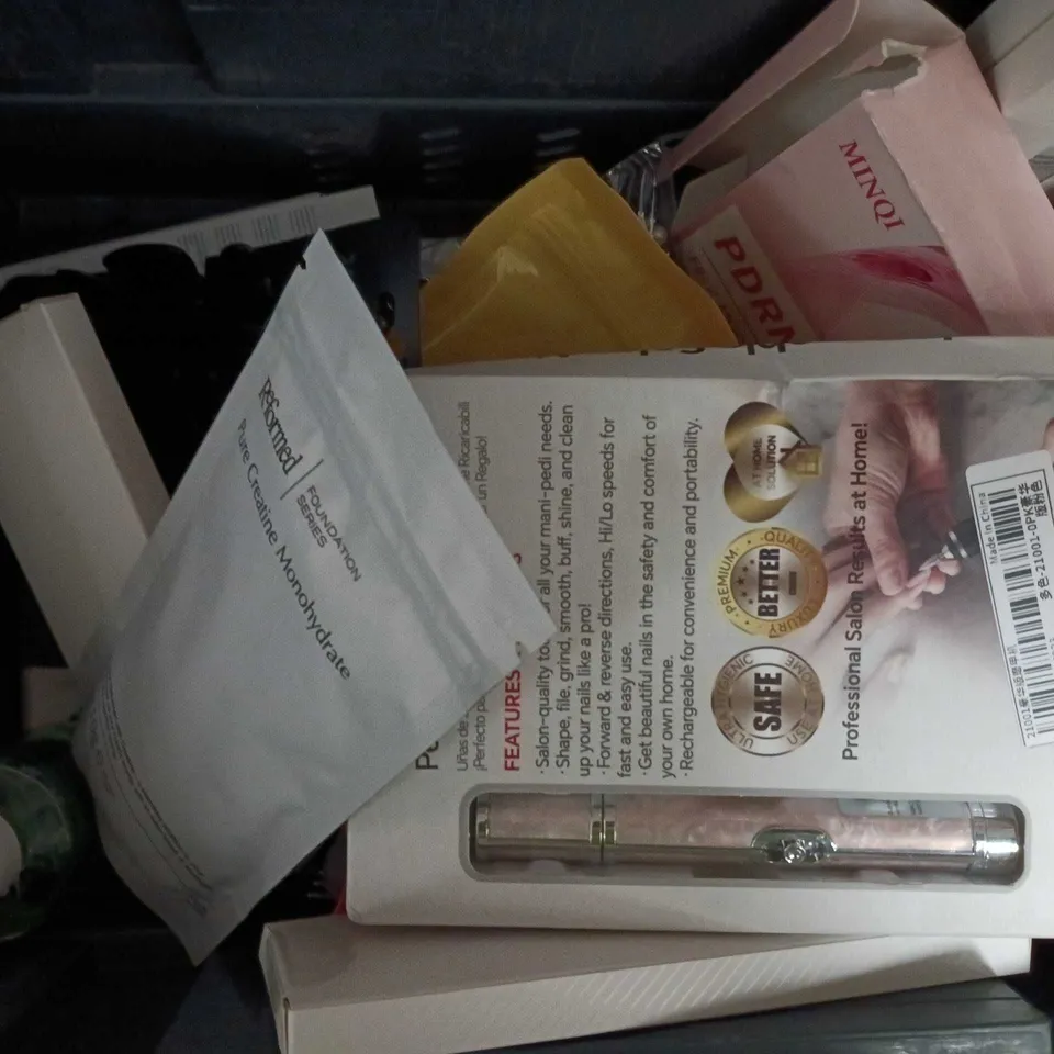 APPROXIMATEY 20 ASSORTED HEALTH AND BEAUTY PRODUCTS TO INCLUDE - RITUALS HAIRCARE SET - FRIDA MOM PAD LINERS AND COTTON HAIR WRAP