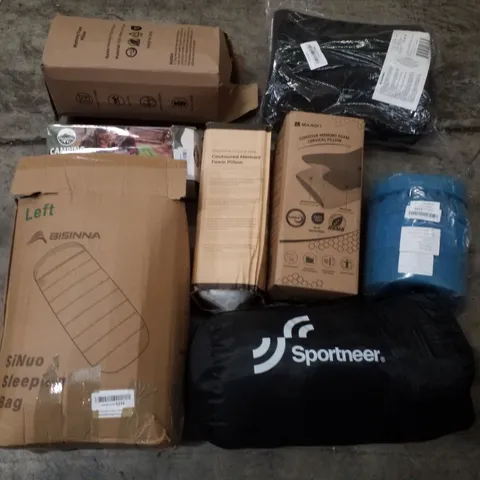 PALLET CONTAINING ASSORTED PILLOWS, CUSHIONS & SLEEPING BAGS