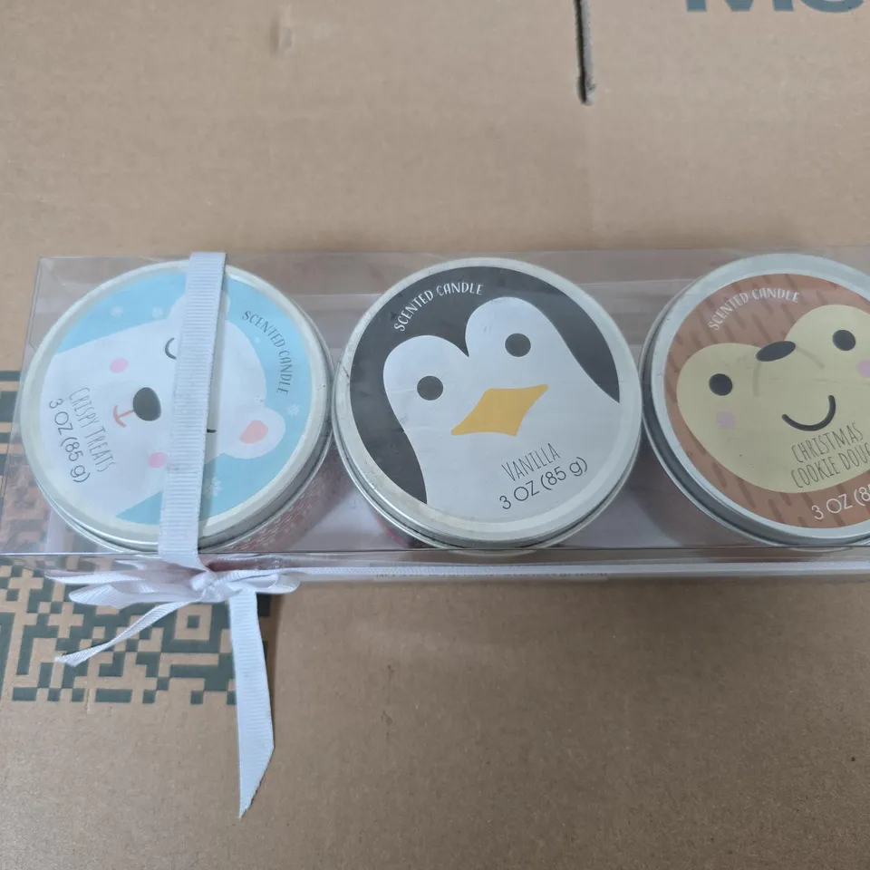 SCENTED CANDLE TRIO SET – 3 X 3OZ TINS (VANILLA, CHRISTMAS COOKIE DOUGH, PENGUIN LID DESIGN)