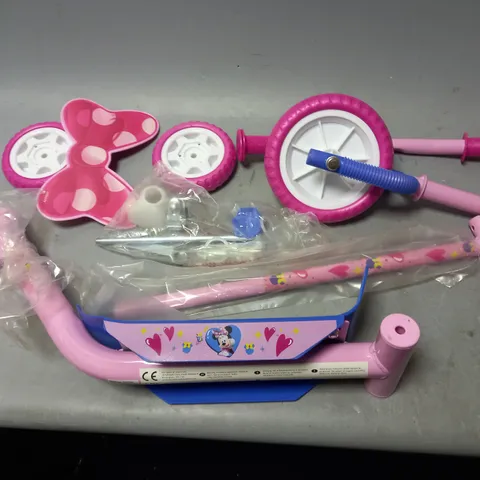 MINNIE MOUSE DELUXE TRI-SCOOTER