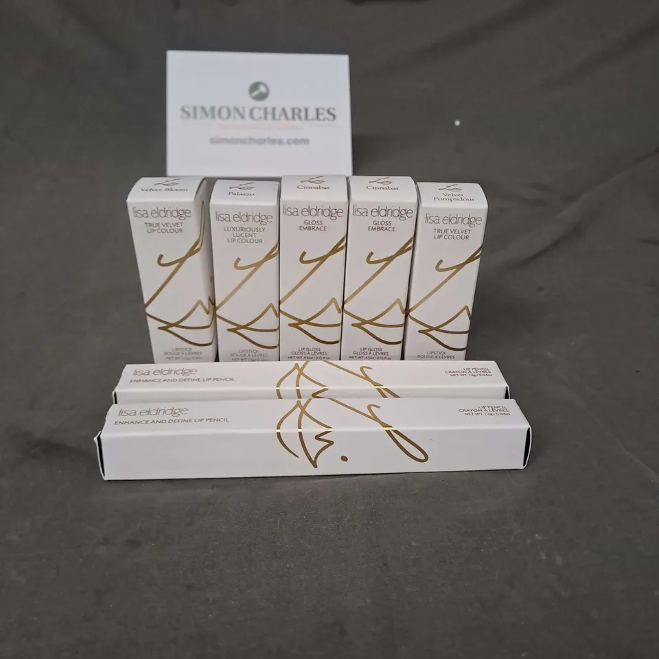 LOT OF 7 LISA ELDRIDGE LIPSTICKS AND LIP PENCILS ASSORTED COLOURS