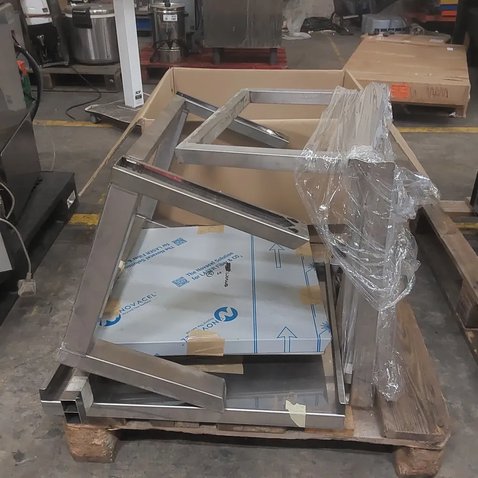 PALLET OF ASSORTED STAINLESS STEEL CATERING ITEMS INCLUDING: GRILL WALL BRACKET, LINCAT BENCH STAND ECT