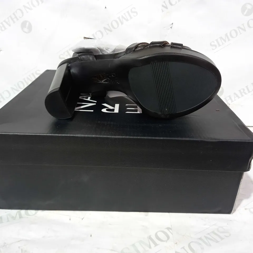 BOXED PAIR OF NATURALIZER HEELED SANDALS IN BLACK EU SIZE 38