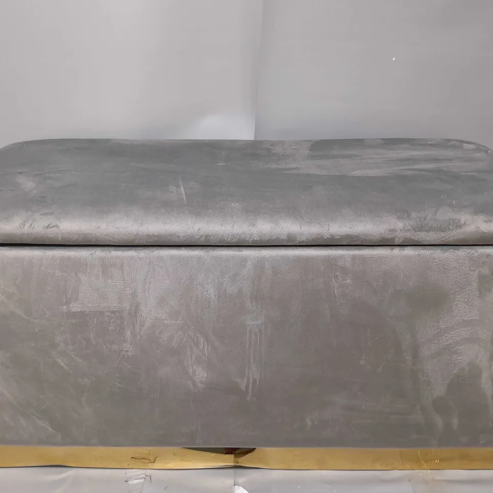 ALISON CORK VELVET NESTABLE STORAGE OTTOMAN, DOVE GREY [COLLECTION ONLY]