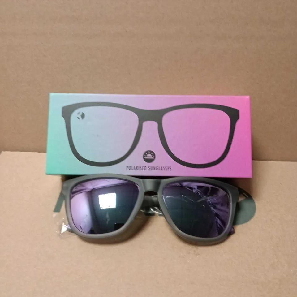 BOXED KYLOE IN THE WILD JUNO SUNGLASSES