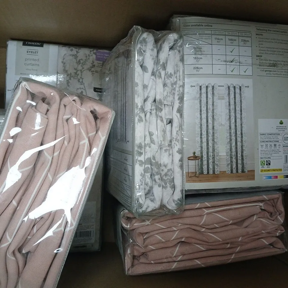 BOX OF APPROXIMATELY 10 ASSORTED CURTAIN ITEMS IN VARIOUS SIZES AND COLOURS, ETC - COLLECTION ONLY