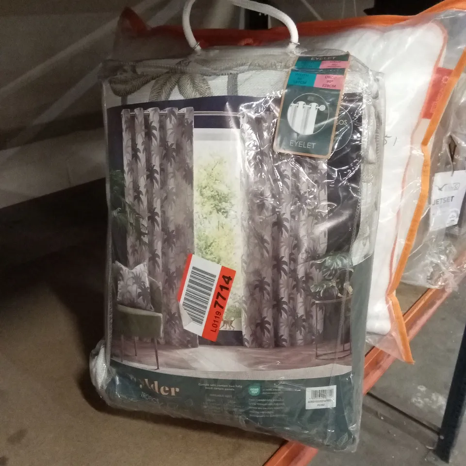 BAGGED WYLDER TROPICS GALAPAGOS CURTAINS - NATURAL // SIZE: 167 x 228cm