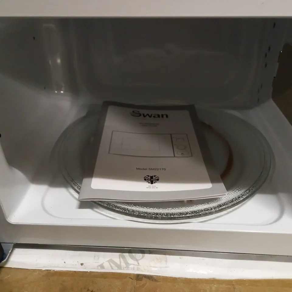 SWAN 20L 700W MANUAL MICROWAVE RRP £54