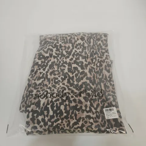 NOBODY'S CHILD SHIRLEY CREW NECK BUTTON-THROUGH TANK – GREEN LEOPARD PRINT, UK 8