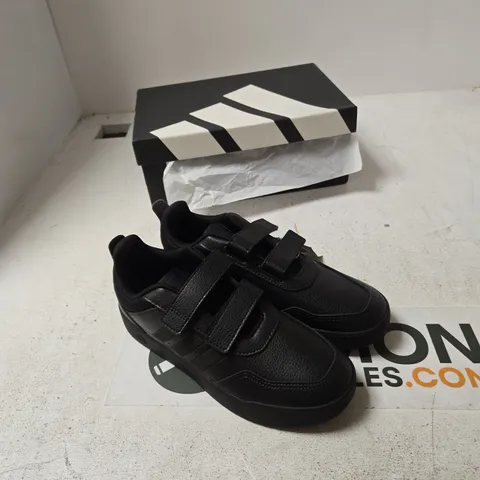 ADIDAS TENSAUR SPORT 3.0 CF K SNEAKERS – BLACK, UK 5.5