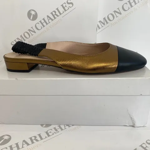 BOXED PAIR OF BALLARETTE ROMA SHOES SIZE 40